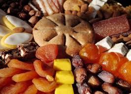 A Sampler Of The Traditional Thirteen Desserts For A Provencal Christmas Christmas Food French Christmas Food