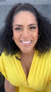 Ya mañana es el gran día y por fin sabremos si es niña o niño. ¡La emoción  está al máximo! 🙌🏼 Aquí en Despierta America las opiniones están  divididas, pero yo ya