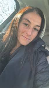 the people in the parking lot just got a free show, you’re welcome 🪩 #fyp  #relatable #selflove #therapy