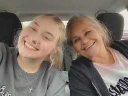 Cheyenne Sills's Instagram, Twitter & Facebook