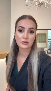 Nakon dužeg perioda oporavka i intenzivne njege, kosa je spremna za  posvjetljivanje! , Zdrava, sjajna i zaštićena — upravo onako kako volimo. ,  Transformacija počinje kada kosa ponovo dobije snagu., ...