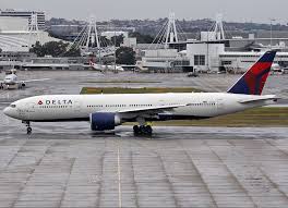 2000, at john f kennedy international airport, new york, usa. File Delta Airlines Boeing 777 200er Syd Spijkers Jpg Wikimedia Commons