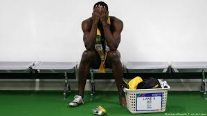 He is the first person to hold both the 100 metres and 200 metres world records since fully automatic time became mandatory. Usain Bolt Abschied Mit Schmerzen Sport Dw 28 12 2017