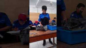 Maybe you would like to learn more about one of these? Smk Rajasa Surabaya Praktek Xi 3 Youtube