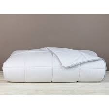 %100 pamuk kumaşları, dolguları, hafiflikleri ve doğal yapılarıyla rahat ve kesintisiz bir uyku sağlıyor. English Home Free Antistress Tek Kisilik Yorgan 155x215 Cm Fiyati