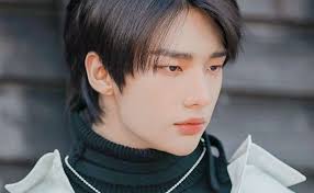 Hyunjin / hyunjinnie / joseph / sam / sam hwang / джинни / принц / 현진 / 황현진. Hyunjin Visual King Of Kpop 2021 Close March 31