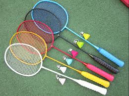 #badminton #raket video ini berisi tentang beberapa contoh raket yang cocok untuk pemula, raket murah, raket berkualitas, raket badminton, raket bulu tangkis, bulu tangkis, olah cara simple teknik backhand yang sangat mudah 100% mudah dilakukan. Apa Tips Yang Harus Diketahui Oleh Pemain Menengah Untuk Membeli Raket Badminton Baru Galena