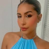 50+ perfiles de «Victoria Ayres»