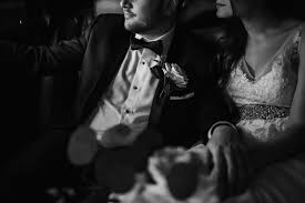 Photographer and videographer as a general rule, it's not necessary to tip the owner of the company (which wedding photographers often are), though you could tip $100 or more if you feel so. My 1 Tip For Anyone Planning A Wedding Memphis Wedding Photographer