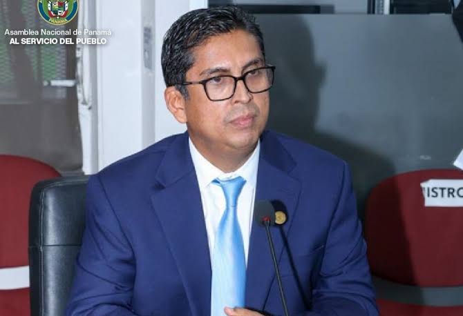 Comisión de Presupuesto aprueba $7.7 millones para pagar salarios adeudados en la UNACHI