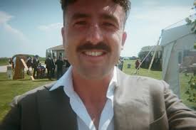 POV: wedding guest with a disposable cam 📸🕺🏻🤩