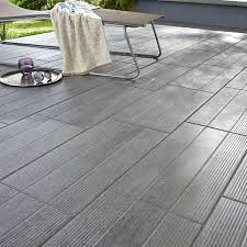 Carrelage Terrasse Gris 31 X 61 8 Cm Vieste Castorama Disenos De Piscina Terraza Jardin Piletas