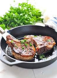 Sometimes you just need a big honkin' plate of pork chops dripping with bell pepper gravy. 5 Ingredient Pan Fried Pork Chops The Seasoned Mom