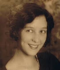 Simone Perkins's Instagram, Twitter & Facebook