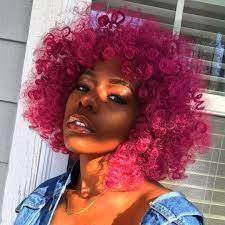 Coloration Cheveux Boucles Naturels Black Girl Pink Hair Dark Pink Hair Natural Hair Styles For Black Women