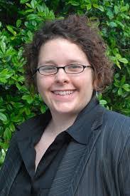 Amanda Hitt's Instagram, Twitter & Facebook