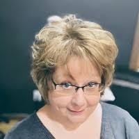 Amanda Strouse's Instagram, Twitter & Facebook