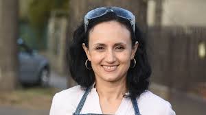 A magyar olimpiai bizottság döntése értelmében cseh lászlóval közösen mohamed aida lett a magyar küldöttség zászlóvivője az ötkarikás játékok nyitóünnepségén. Bizarr Helyzet A Torozoknel Nlc Hu
