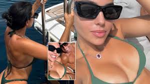 Georgina Rodriguez posts more provocative bikini images from vacations with  Cristiano Ronaldo - Telegrafi - Telegrafi