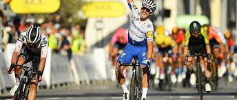 Évidemment qu'il peut gagner ! Tour De France Le Francais Julian Alaphilippe Vainqueur Et Maillot Jaune Le Point