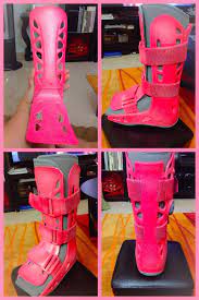 Pink Walking Boots Cast Spray Paint It With Pink Glitter Spray Walkingboots Walking Boots Boots Walking Cast
