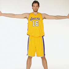 Center and power forward shoots: In Focus Pau Gasol Sports Illustrated