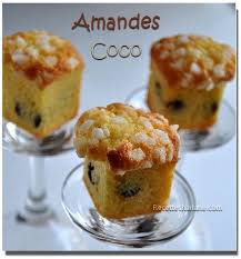 Bouchees Mignardises Amandes Coco Recettes By Hanane Gateaux Et Desserts Recette Mignardise Mignardise