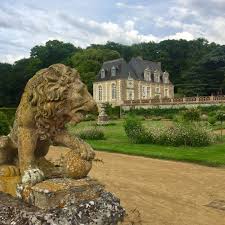 Jardins Du Chateau De Valmer Indre Et Loire Www Omonchateau Com Chateau Chateau France Le Manoir