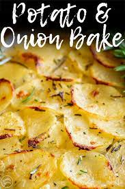 This Potatoes Boulangere Is An Amazing Potato Bake Thinly Sliced Potatoes And Onions Are Layered In In 2020 Best Potato Recipes Scalloped Potatoes Boulangere Potatoes