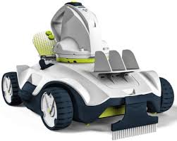 Les 4 Meilleurs Robot Piscine 2020 Comparatif Guide D Achat Et Avis