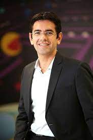 155 lbs (70.3 kg) height. Bruno Macedo E O Novo Executivo Da Bristol Myers Squibb Mundo Rh