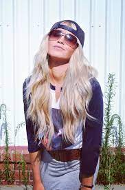 Pin By Cara Van Brocklin On Hair Nails Makeup Hat Hairstyles Cara Loren Hair Backwards Hat