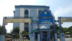 Mahkamah rendah syariah besut mahkamah rendah syariah daerah besut kampung raja 22200 besut terengganu darul iman. Pendakwah Bebas Mengaku Khalwat Dalam Kereta Carigold Forum