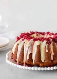 If you'd like to make a dessert that's eons above the same old same old pies or puddings, think cake — and take a look at these designs for some great ideas on how to decorate it. White Chocolate Raspberry Bundt Cake Vintage Kitchen