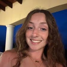 Olivia Carson's Instagram, Twitter & Facebook