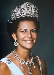 Silvia de Suecia baila 'Dancing Queen' la canción que ABBA le dedicó