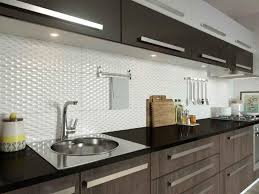 Bunu dekorunda muazzam bir şekilde uygulamış olan sinem hanım'ın her köşesi ayrı güzel evindeyiz. Mutfak Tezgah Arasi Fayans Modelleri 2021 Dekordiyon Mutfak Tezgahi Mutfak Cagdas Mutfak