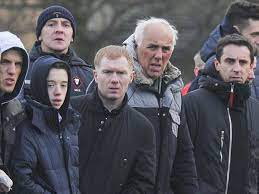 It said in a tweet: Neville Neville Dead Sons Gary And Phil Were By Father S Bedside And Man United Offer Condolences Mirror Online