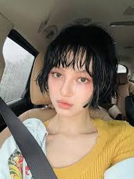 Danielle Almada's Instagram, Twitter & Facebook