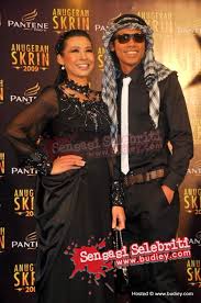 Beliau terkenal sejak menjuarai musim kedua rancangan realiti. Jawapan Trivia Nabil Irma Hasmie Berpegangan Tangan Di Ask2009 Sensasi Selebriti