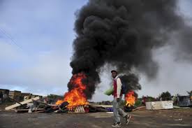 Sa capitale administrative est pretoria. Strikers Burn Tires At Medupi Power Station All4women