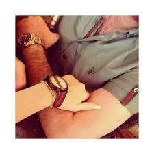 Pin By Madiha Musba On صور كبلات Couple Hands Photo Lovely