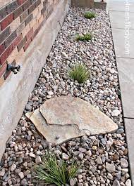 Flower Bed Idea Outdoor Landscaping Front Yard Landscaping Landscaping With Rocks