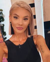 Probabil acesta este lucrul care ne apropie cel mai mult. Ramona Olaru S A Filmat GoalÄƒ In CadÄƒ Cuza Tu Vezi Ce Ai Pierdut Video Spynews Ro