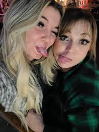 Kaylee Jade Goncalves 💛💛💛😘