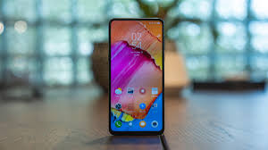 The front of the phone is virtually all screen thanks to the hidden dual camera design, made possible by the innovative magnetic slider xiaomi's most powerful dual camera yet the crowning stroke of ai photography. Xiaomi Mi Mix 3 Hands On The Magic Is Back Soyacincau Com