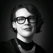 When devising takehome tests that should "take 4-6 hours" and giving  applicants a week to return, make sure your expectations are in line with  what someone can produce in 4-6 hours. There