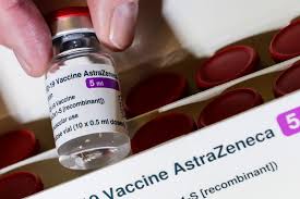 Um ensaio em pequena escala demonstra que a vacina oferece muito pouca proteção contra a infecção leve a moderada. Eu S Drug Regulator Backs Safe And Effective Astrazeneca Vaccine