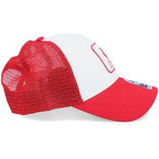 Snapback, flexfit, rett eller bøyd skjerm på din caps fikser vi også for deg som elsker lfc. Hatstore Exclusive Liverpool Fc Red White Trucker Patch 47 Brand Caps Hatstoreaustralia Com