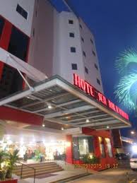 If you're looking for a malacca rental car for a road trip to the surrounding areas during the month of june it's important to know that the rest of melaka typically has a temperature of. Hotel Facade Picture Of Hotel Sentral Riverview Melaka Tripadvisor